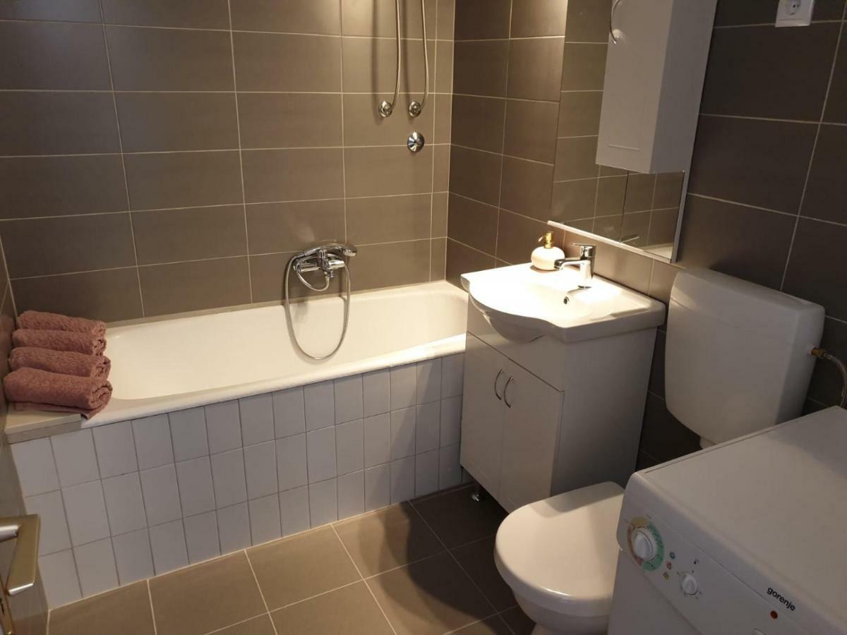 Apartment Ana สปลิท ภายนอก รูปภาพ